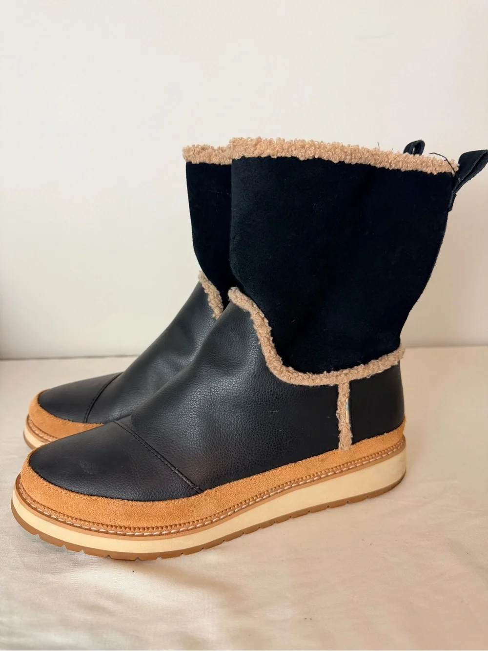 TOMS Black Shearling-Trim Winter Pull-On Boot with Tan Platform